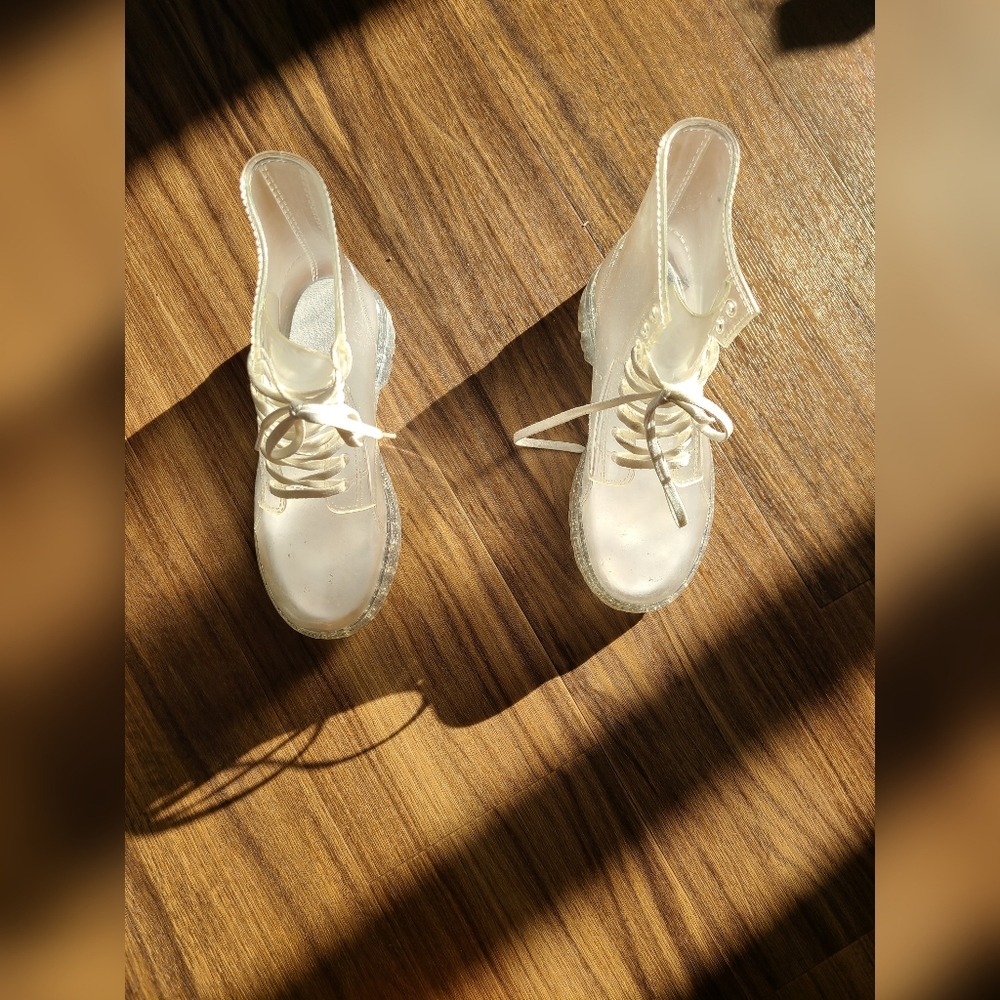 Clear "Dr. Martens"